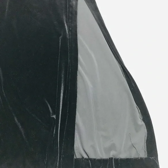 Elegant Black Gown with Jacket - Picture 8 of 8